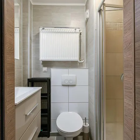 Huswell - Cozy On Walking Distance From The *